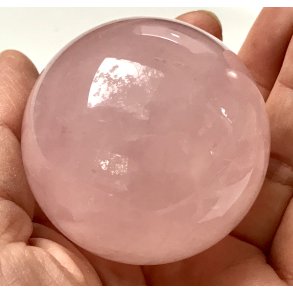 Rosakvarts kugle 90-300gram.