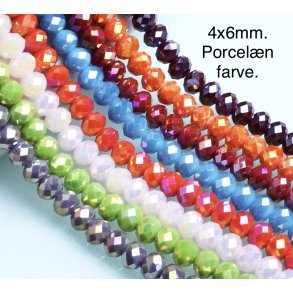 4x6mm. Ca.40cm. Facet krystal glas perle. Porcel&aelig;n farve