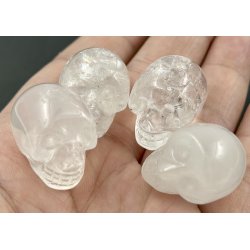 Bjergkrystal. 2x2x2,5cm. 