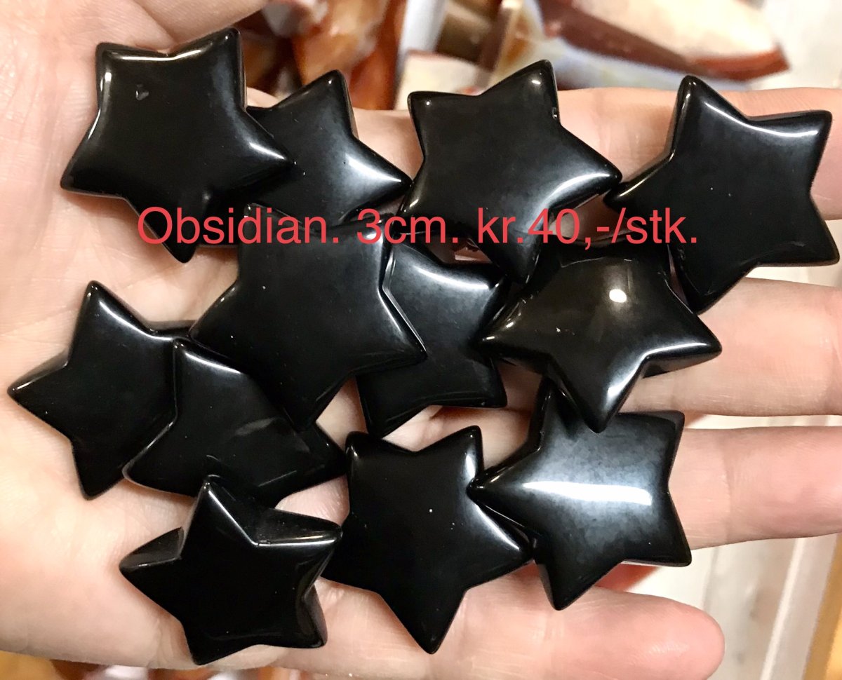 Sort obsidian stjerne. 3x3cm. - Krystal hjerte og stjerne 3x3cm ...
