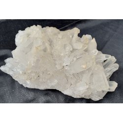 Stor bjergkrystal klynge 583gram. 