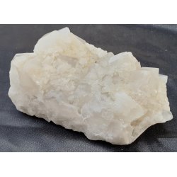 Snekvarts klynge, 474gram. 