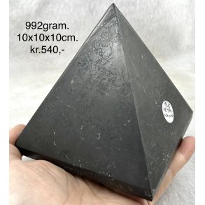 Shungit. 992gram. 10x10x10cm. 
