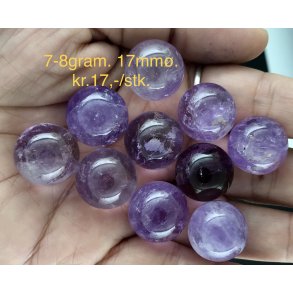 Ametyst sm kugle. 7-8gram. 17mm. 