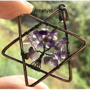 4cm. livets tr vedhng med ametyst. 