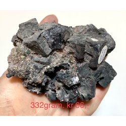 Kvarts, Galena, Dolomit og chalcopyrit.