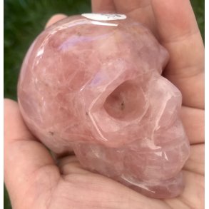 Rosakvarts kranie 4,5x5x7,5cm. 