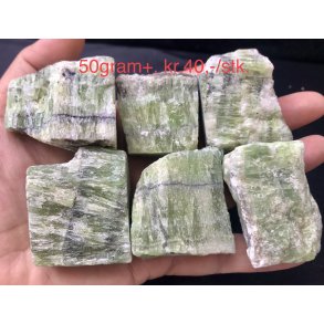 Natur r caribisk calcit ca. 50gram/stk. 