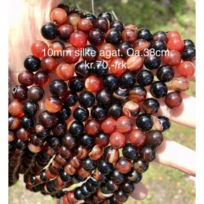 Silke agat perle.  10mm. Ca.38cm. 