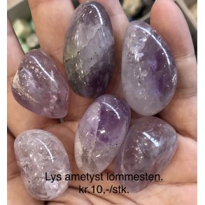 Lys ametyst lommesten. 