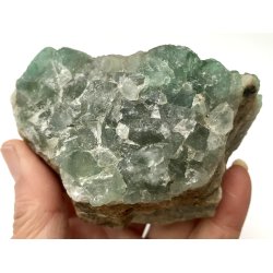 Grn flourit kubus klynge. 327gram. 