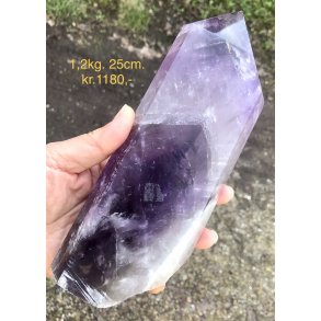 Kmpe stor ametyst trn-1