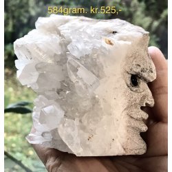 Krystal hoved. 584gram. 