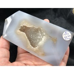 Agat med krystal trn-4