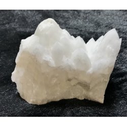 Snekvarts klynge-19. 370gram. 