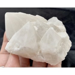 Snekvarts klynge, 372gram.