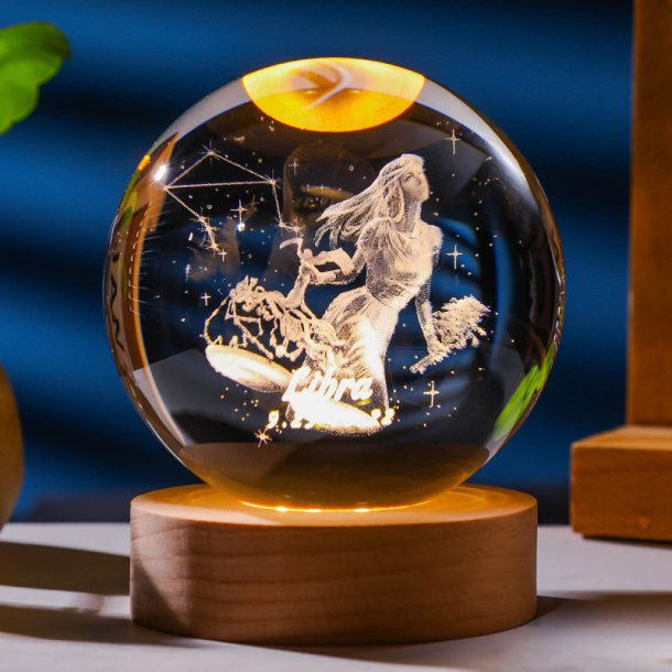 Krystal glas lampe med motiv, 6cm kugle. Vægten