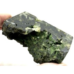 1/2 poleret + 1/2 r Prehnit trn-12