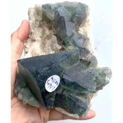 Grn flourit kubus klynge