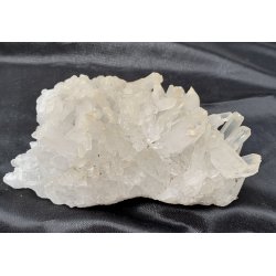 Stor bjergkrystal klynge 583gram. 