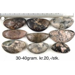 Rhodonit lommsten 30-40gram. 