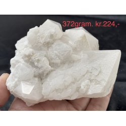 Snekvarts klynge, 372gram.