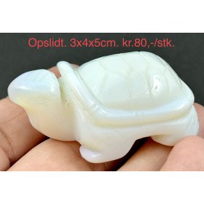 Opalit (fremstillet). 2x3x5cm. 