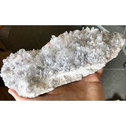 Stor bjergkrystal klynge, 653gram.  