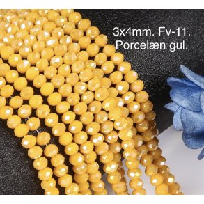 3x4mm. Ca.44cm. Facet krystal glas perle. Porcel�n fv-11. 