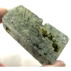 1/2 poleret + 1/2 r Prehnit trn-11