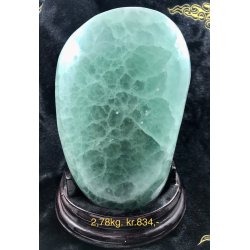 Free form flourit 2,78kg. 