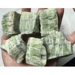 Natur r caribisk calcit ca. 50gram/stk. 