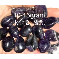 Sort / mrk ametyst lommesten. 10-15gram. 