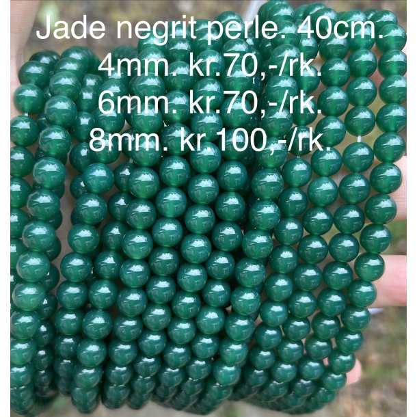Jade nefrit 4mm. 