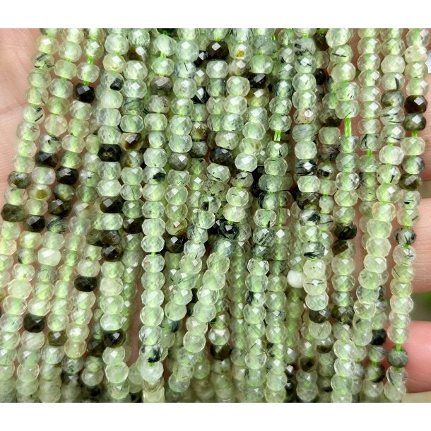Prehnit 3x4mm. 