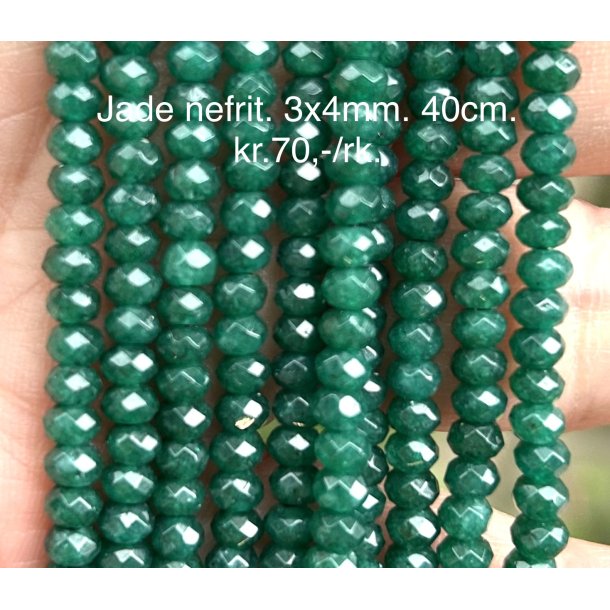 Jade negrit.  3x4mm. 