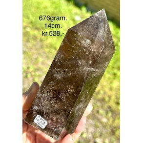 Stor rgkvarts trn 676gram. 15cm. 