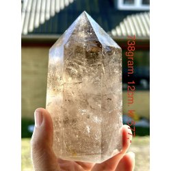 Stor rgkvarts trn 738gram. 12cm. 