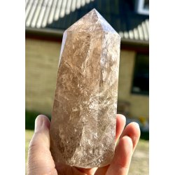 Stor rgkvarts trn 674gram. 14cm. 