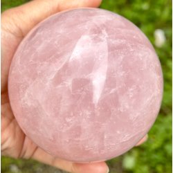 Rosakvarts kugle 1,2kg. 10cm. 
