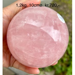 Rosakvarts kugle 1,2kg. 10cm. 