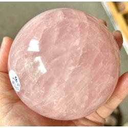 Rosakvarts kugle 878gram. 85mm. 