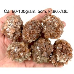 Aragonit stjerne klynge, fra.80-100gram. Ca.5cm. 