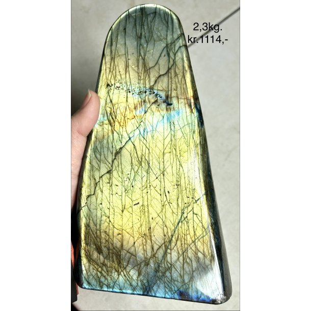 Stor labradorit freeform 2,3kg. 