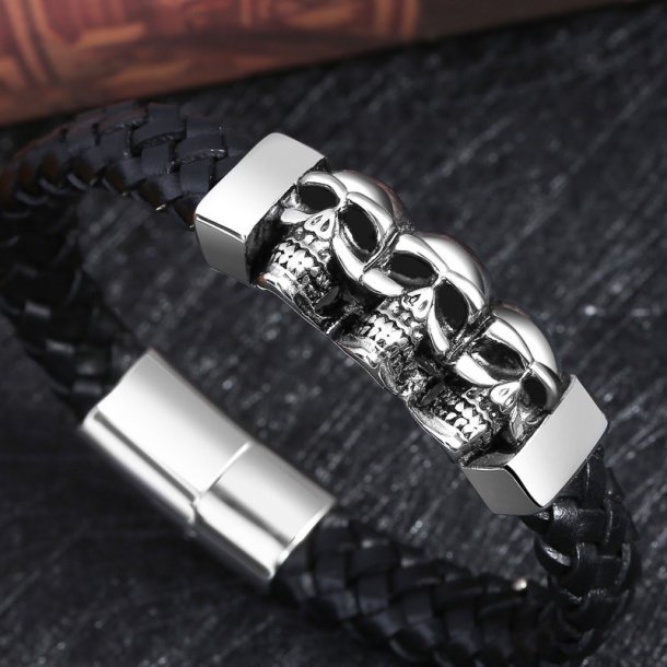 Okselder armbnd m/stlls+charms-28,  21cm. 