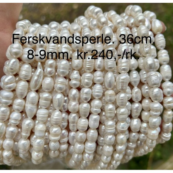 Ferskvandsperle ca.35cm. 8-9mm. 