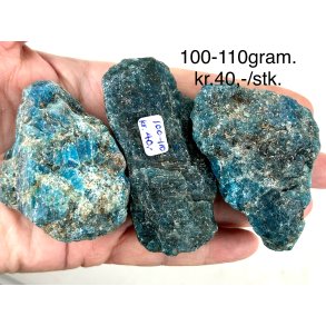 Natur r bl apatit sten, 100-110gram. 