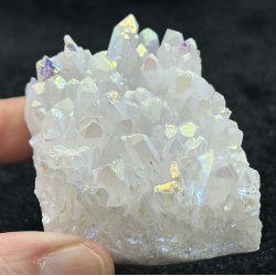 Engle aura bjergkrystal klynge 132gram. 