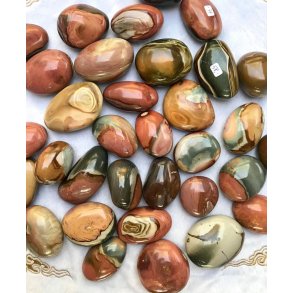 polychrome jaspis palmsten