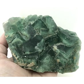 Grøn flourit kubus klynge